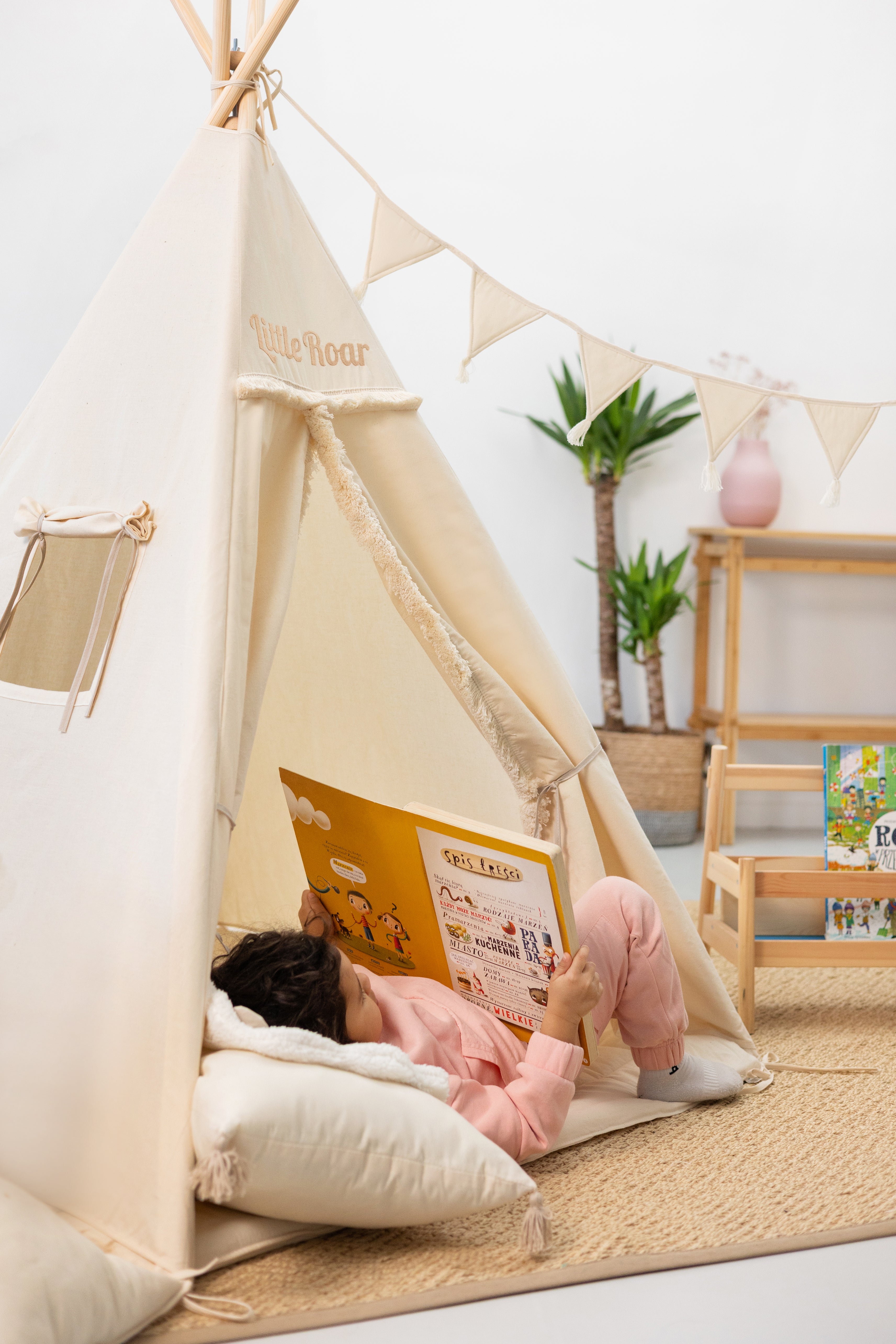 Kids Teepee - Creamy Den