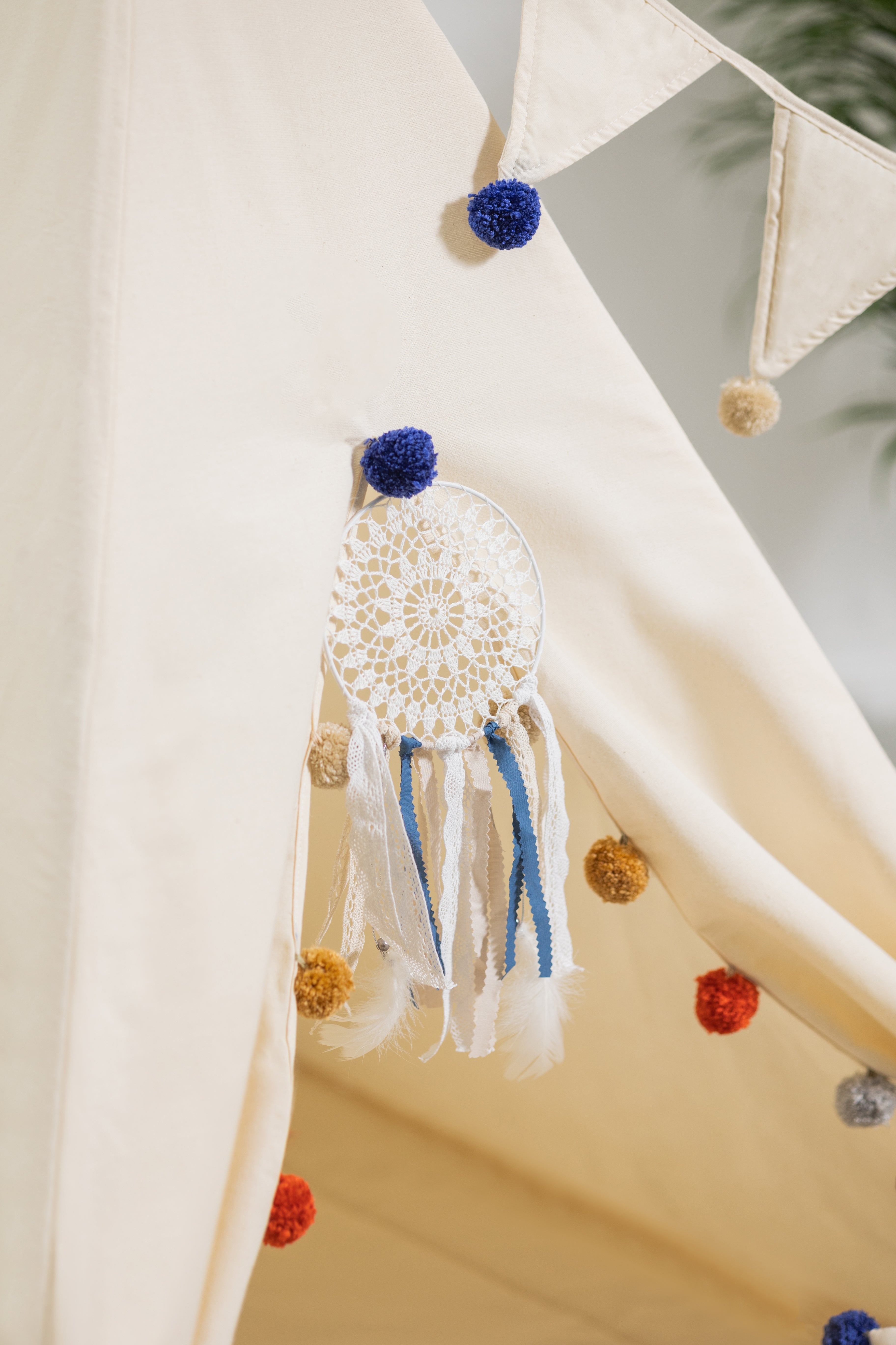 Kids Teepee - Happy Pom-Poms