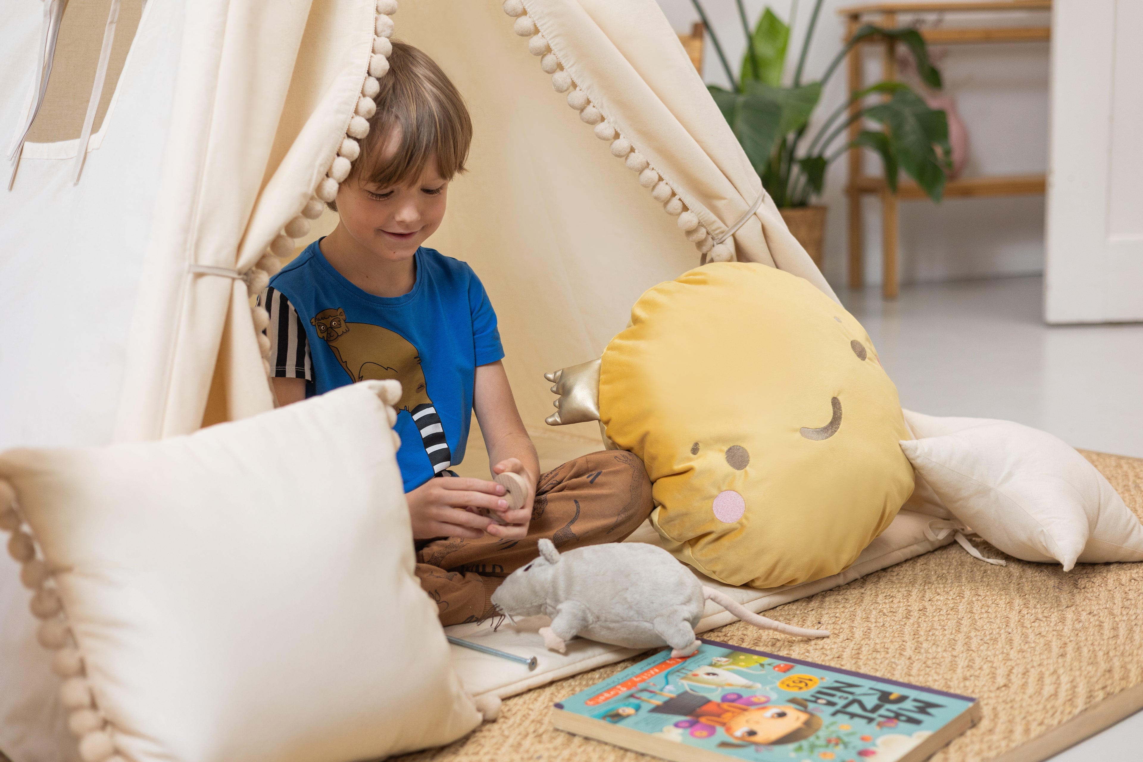 Kids Teepee - Creamy Palace