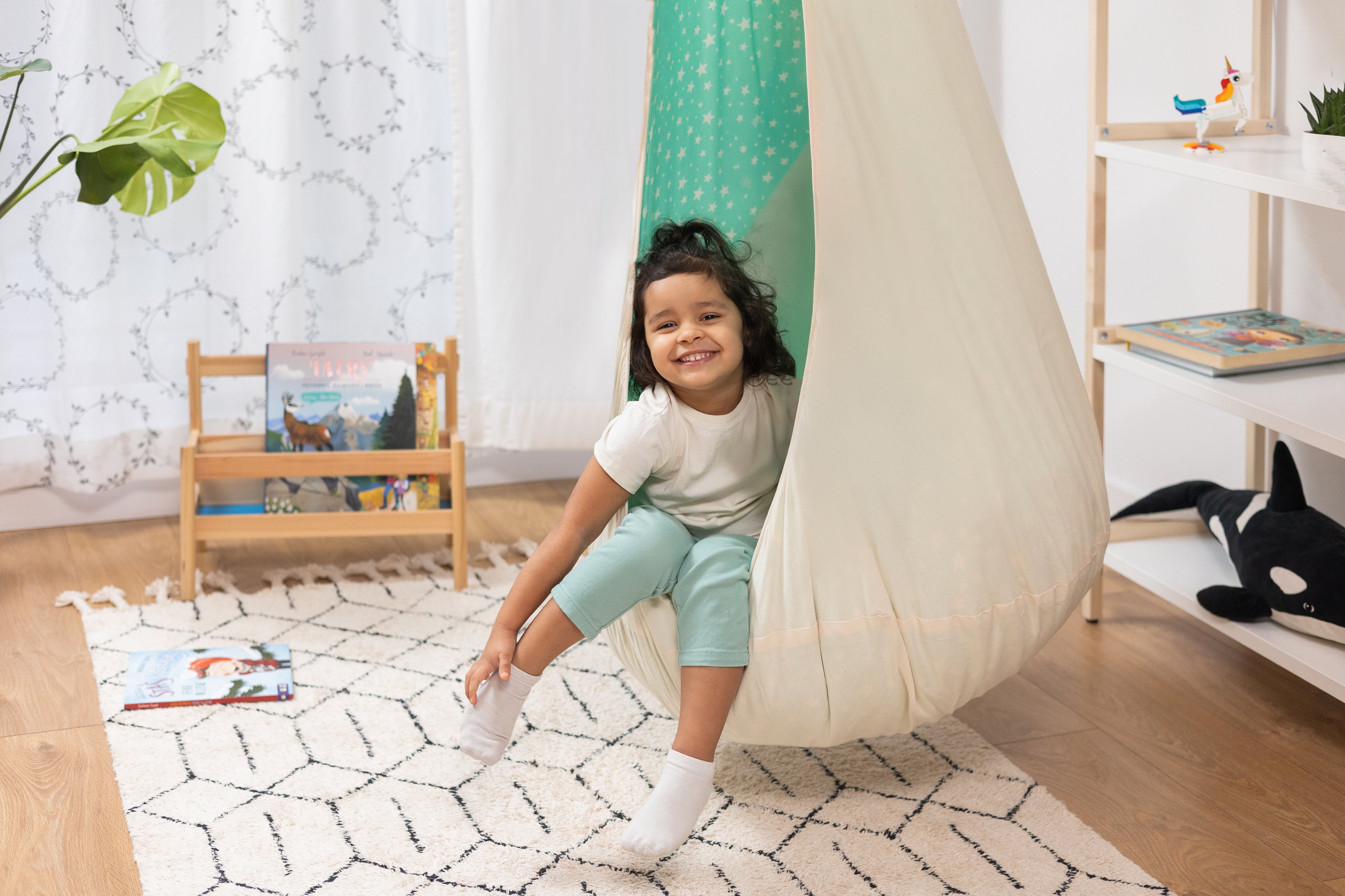 Large Kids Cocoon Swing - Green & Stars
