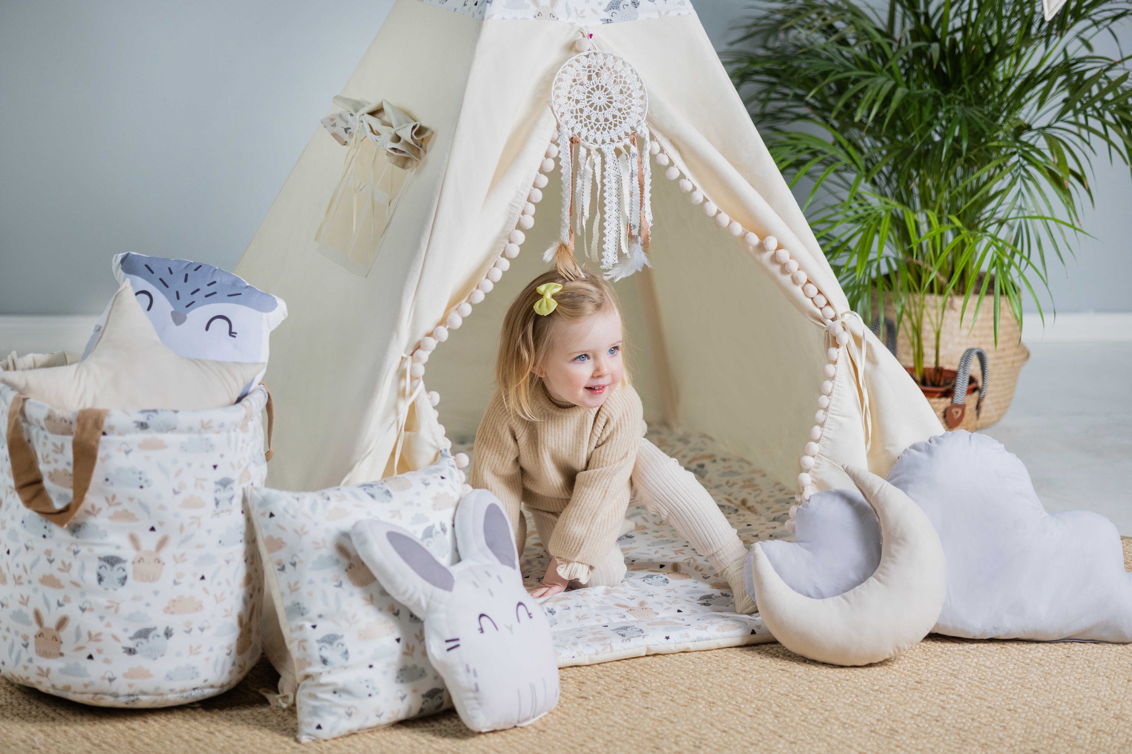 Kids Tipi Tent - Bunnies & Owls