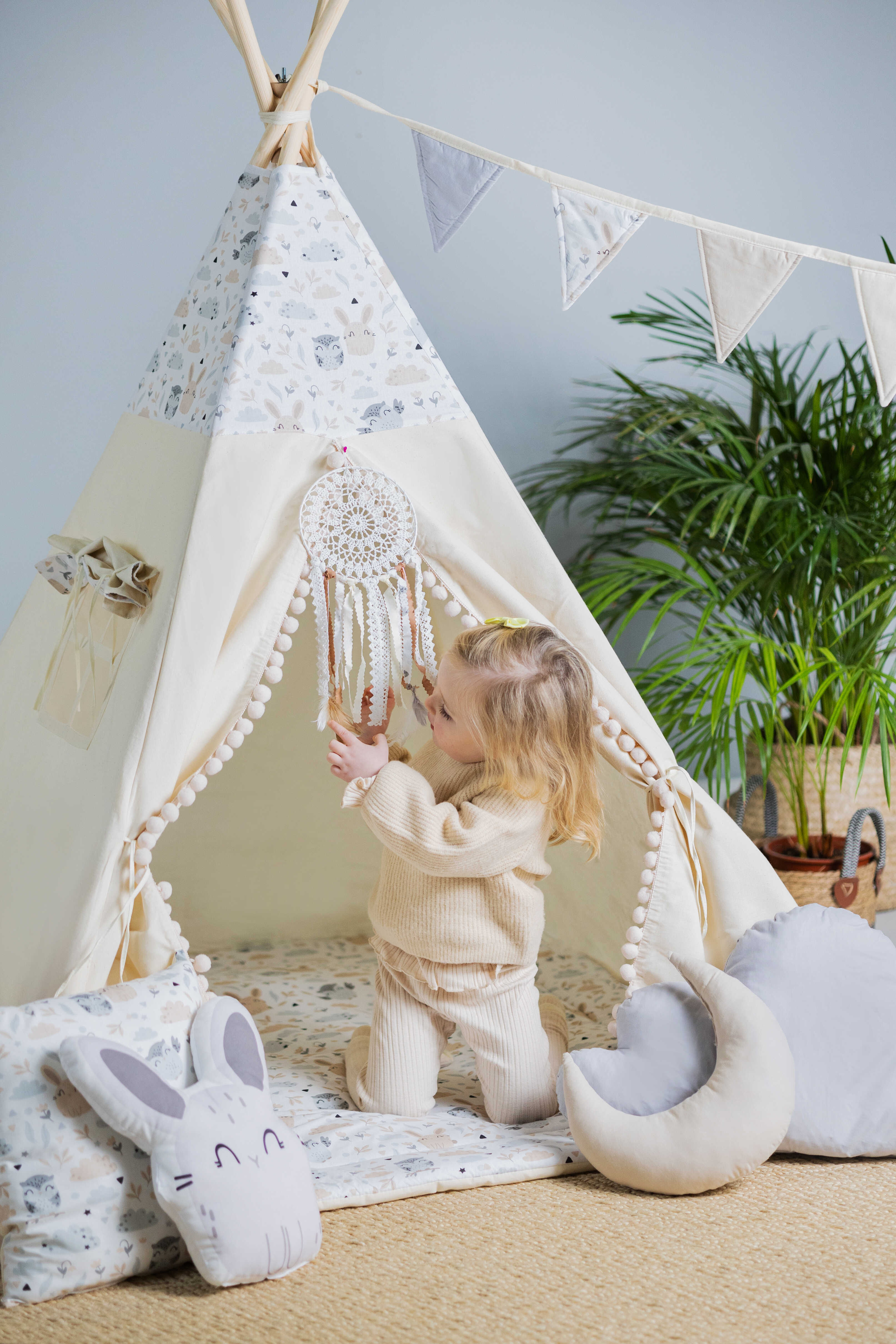 Kids Tipi Tent - Bunnies & Owls