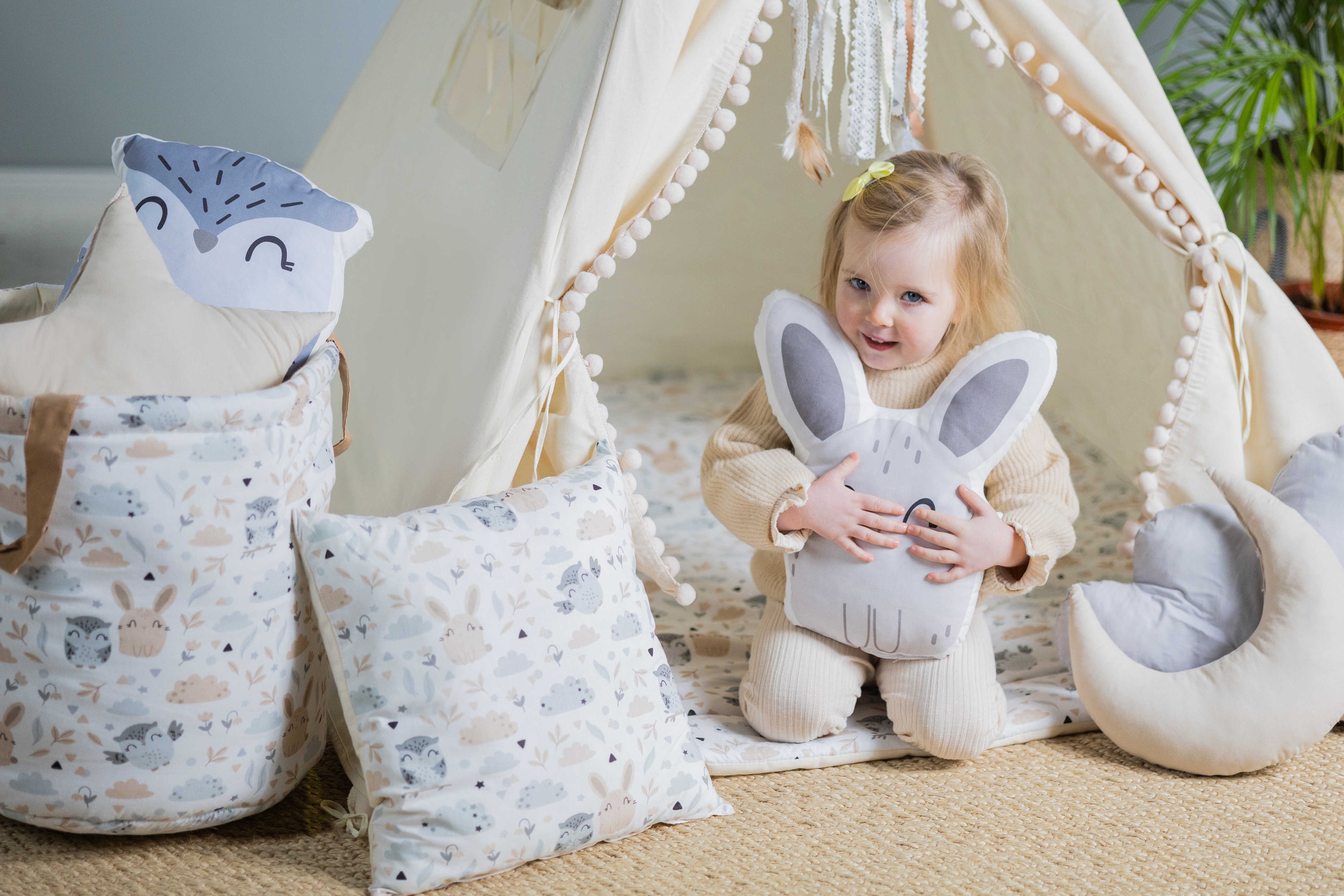 Kids Tipi Tent - Bunnies & Owls