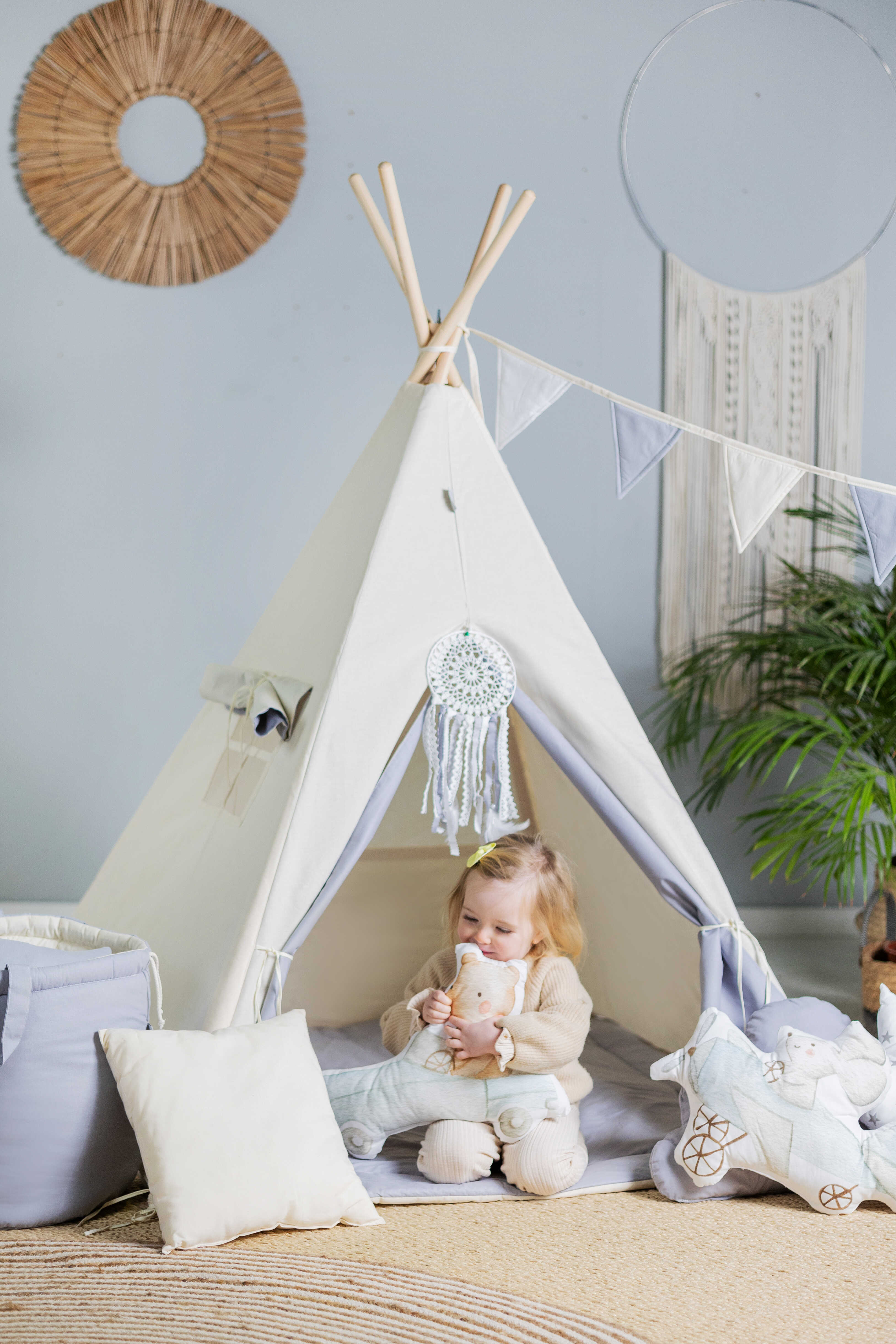 Grey & Cream Teepee Tent | Teepee Grey | Kids Teepee | Teepee Tent for Kids | Teepee Tent for Babies and Toddlers | Grey Tent | Kids Teepee Tent | Teepee Tent for Boys & Girls |