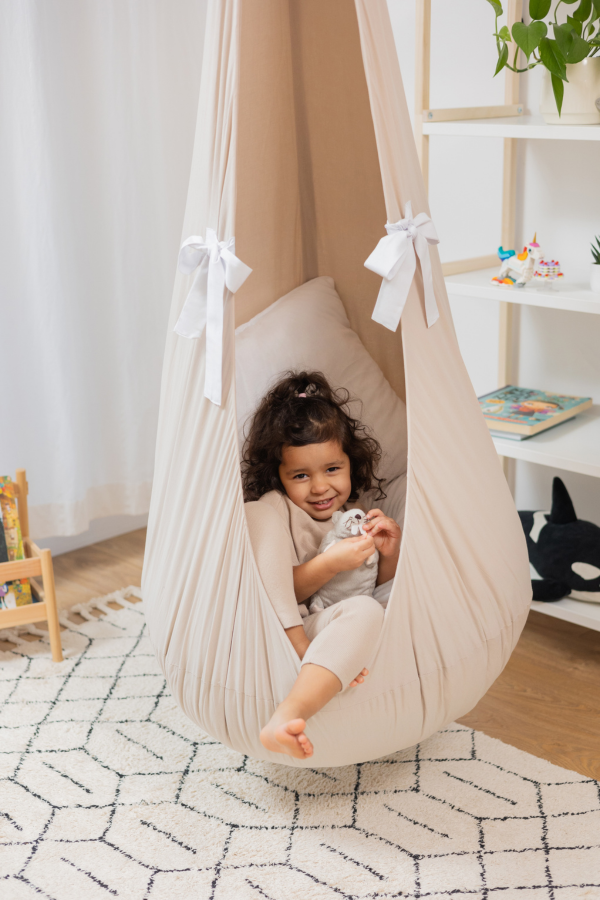 Kids Cocoon Swing - Wonderful Meringue