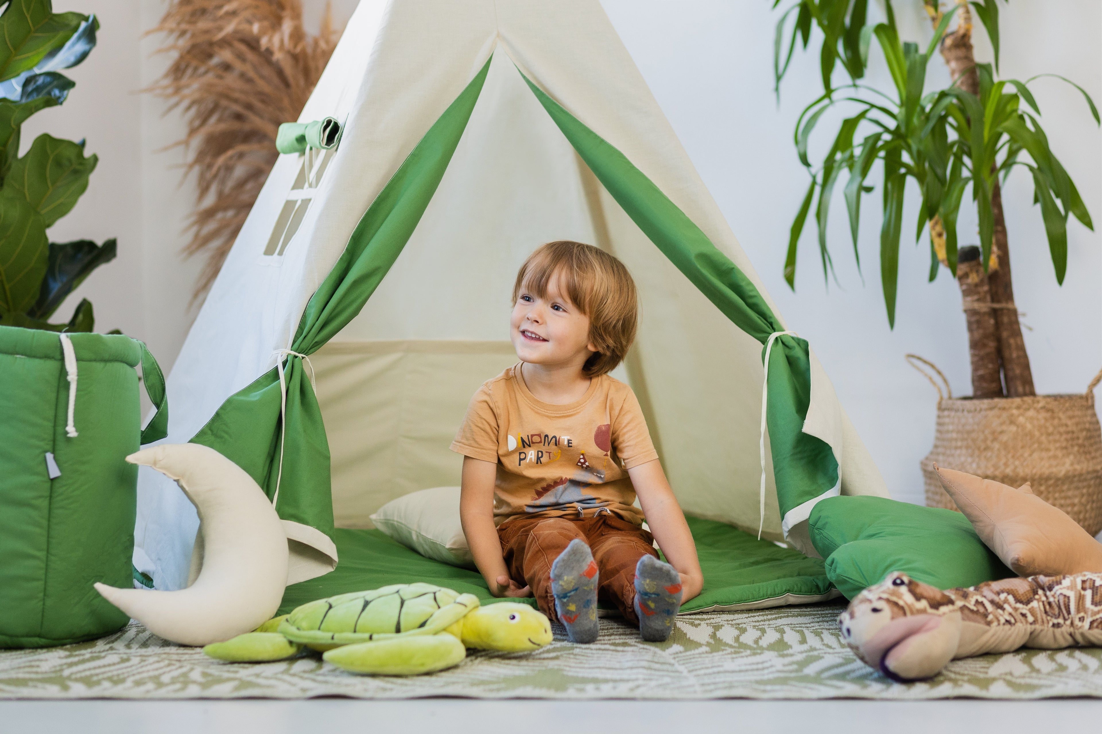 Kids Teepee - Cream &amp; Green