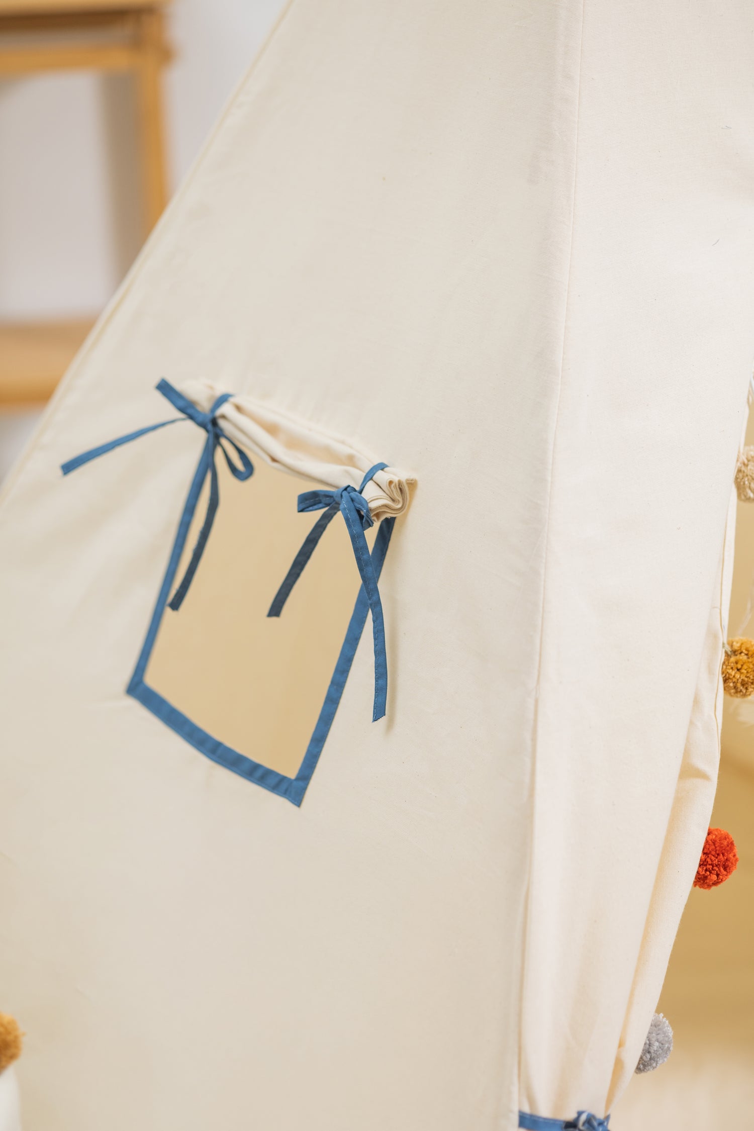 Kids Teepee - Happy Pom-Poms