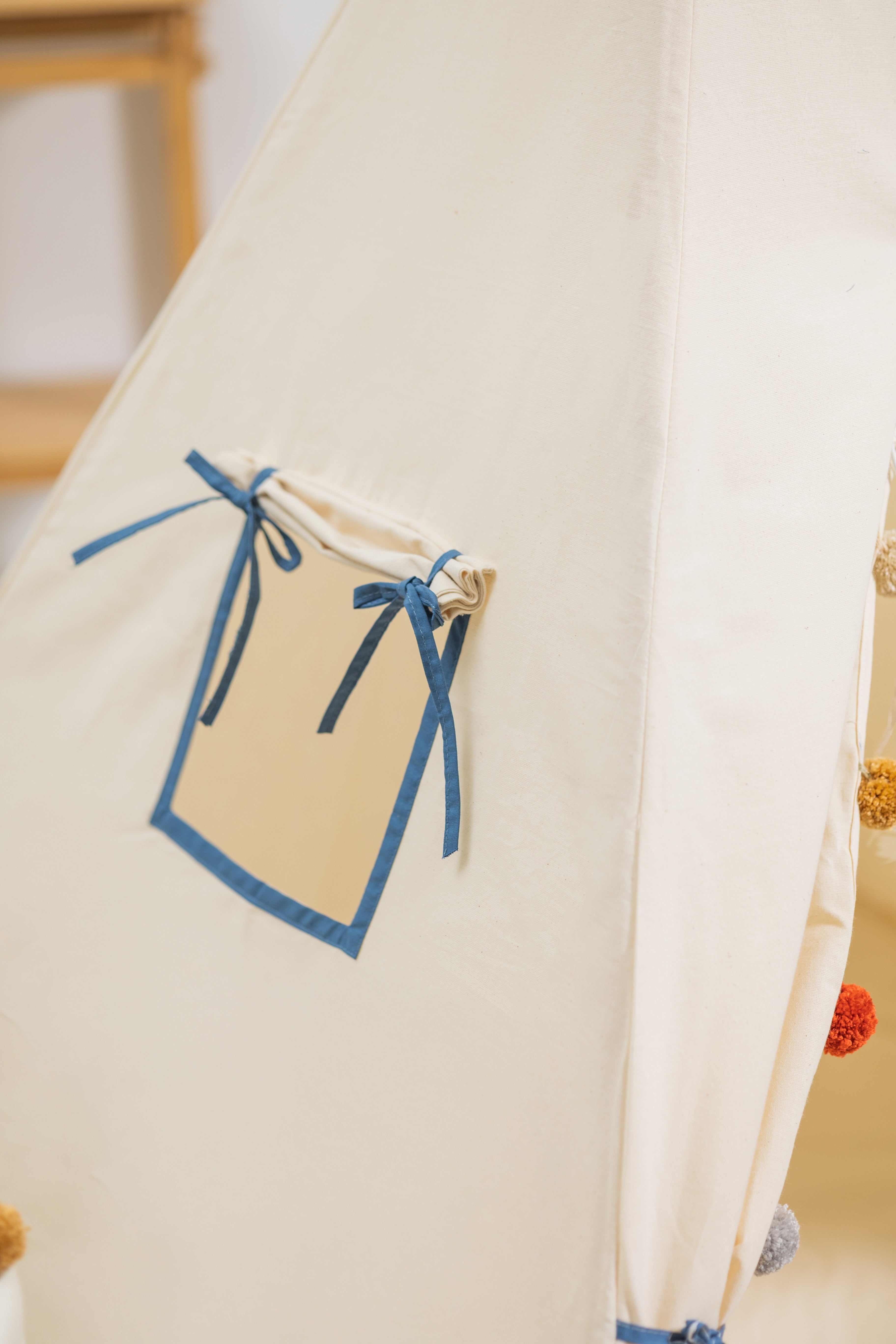Kids Teepee - Happy Pom-Poms