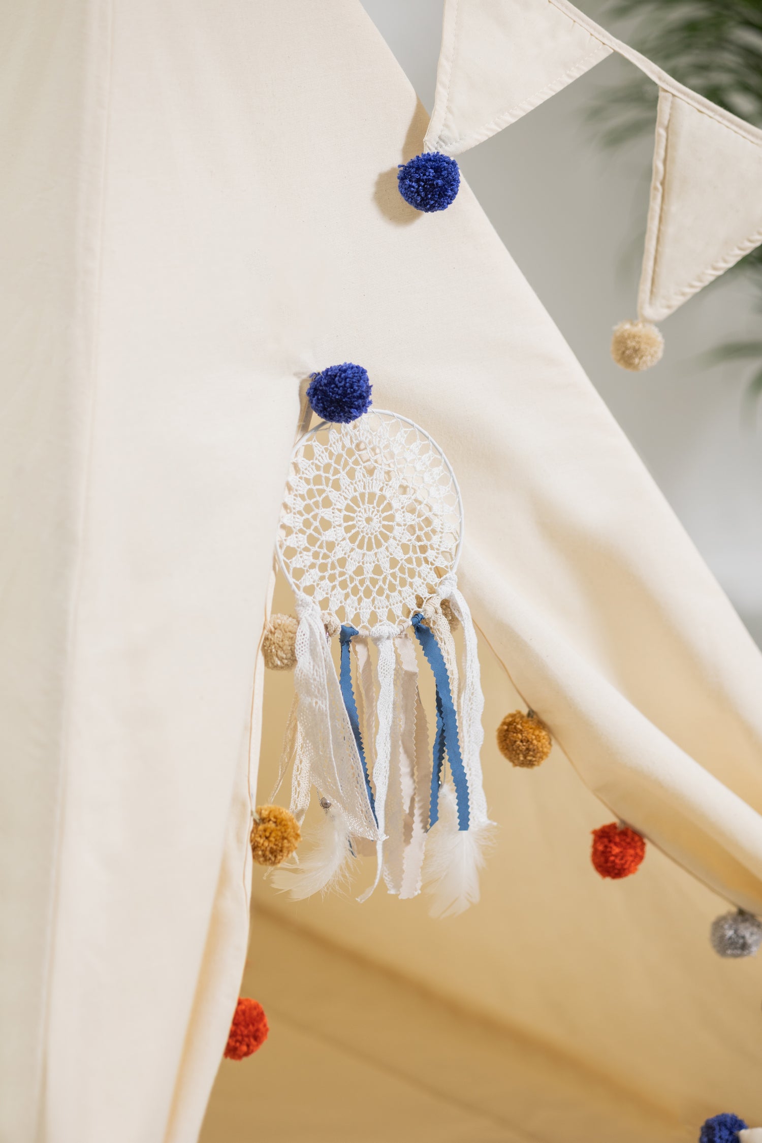 Kids Teepee - Happy Pom-Poms