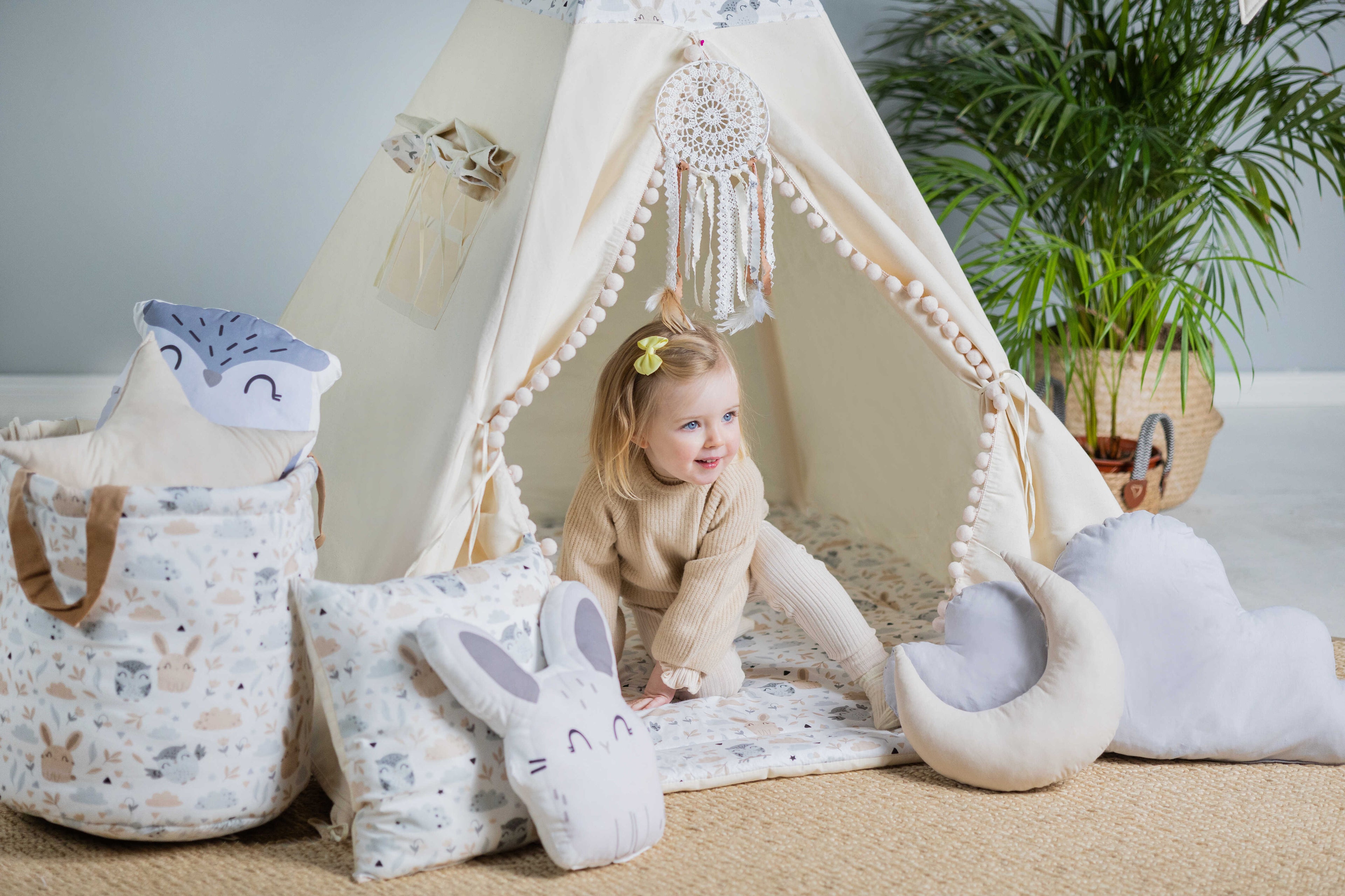 Kids Tipi Tent - Bunnies &amp; Owls