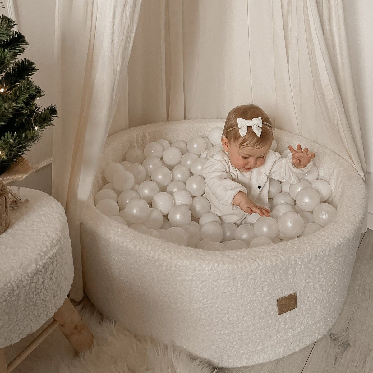 Boucle Ball Pit | Ball Pit Boucle | White Boucle Ball Pit | MeowBaby® White Boucle Ball Pit | Boucle ball pit with balls |